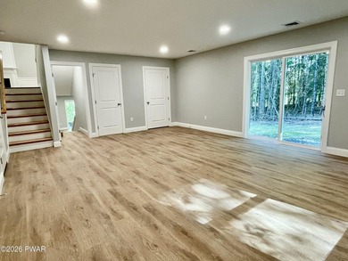CUSTOM NEW CONSTRUCTION CONTEMPORARY SPLIT-LEVEL IN POCONO - photo 21
