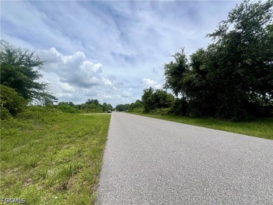 Beautiful lot - offers a unique opportunity to build the home of - photo 2