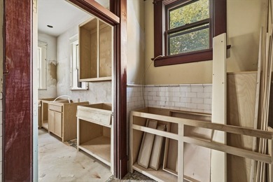 Historic Downtown Investment Opportunity showcasing timeless - photo 22