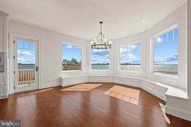 Set on a 2.38 acre peninsula with 1,100 feet of waterfrontage - photo 22