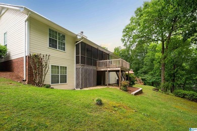 Very nice four bedroom, 3 bath home on quiet circle overlooking - photo 25