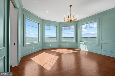 Set on a 2.38 acre peninsula with 1,100 feet of waterfrontage - photo 27