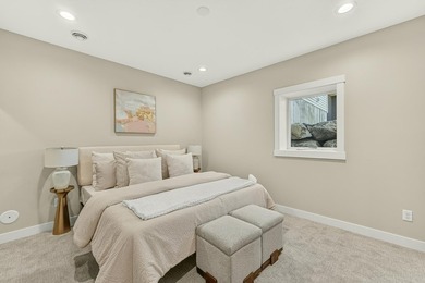 Exceptional craftsmanship, charm & high-end finishes throughout - photo 37