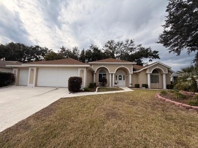 Spacious home in popular Ocala Palms. 3/2 Home, features - photo 1