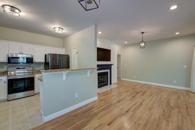 Enjoy the amenities and convenience of Seagate, one of West - photo 7