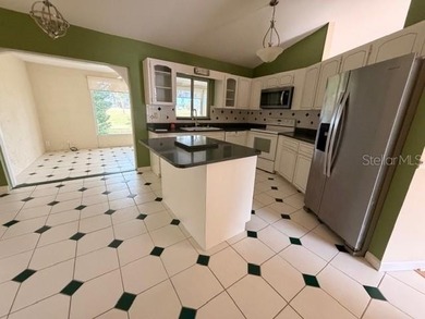 Spacious home in popular Ocala Palms. 3/2 Home, features - photo 9