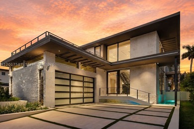 A New Architectural Statement of Modern Custom Luxury on - photo 2