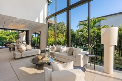 A New Architectural Statement of Modern Custom Luxury on - photo 5