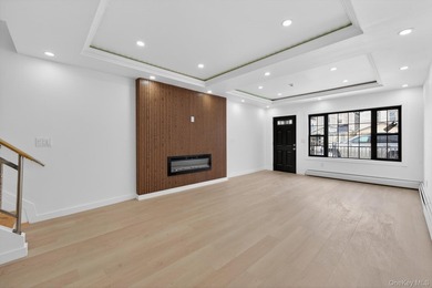 Space, style & modern luxury come together at 114-20-149th - photo 3