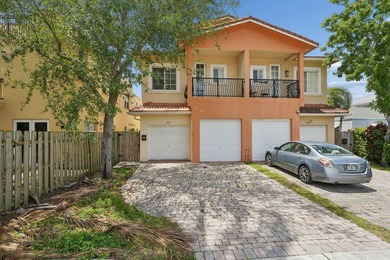 Welcome to your stunning home in the highly coveted Tarpon River - photo 1
