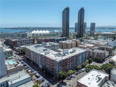 Stunning Turn-Key Corner Condo in the Heart of San Diego's - photo 2