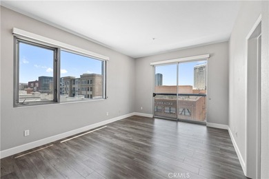 Stunning Turn-Key Corner Condo in the Heart of San Diego's - photo 5