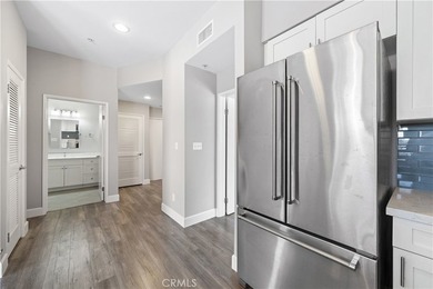 Stunning Turn-Key Corner Condo in the Heart of San Diego's - photo 9
