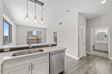 Stunning Turn-Key Corner Condo in the Heart of San Diego's - photo 10