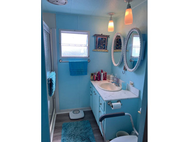 Located just a short drive from the beautiful white sands of - photo 15