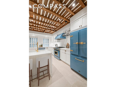 Welcome to this exceptional renovated limestone townhouse at 313 - photo 18