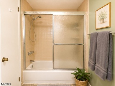 Enjoy easy Florida living in the welcoming community of Oak - photo 23