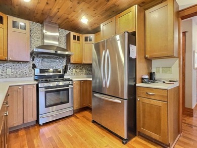 Discover Northwoods living at its finest on Thousand Island Lake - photo 9