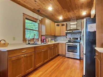 Discover Northwoods living at its finest on Thousand Island Lake - photo 10
