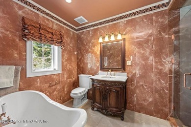 Beyond a private gated entrance and sweeping drive, this - photo 30