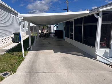 Located just a short drive from the beautiful white sands of - photo 31