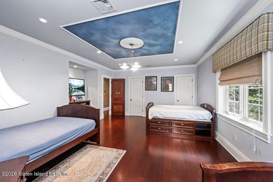 Beyond a private gated entrance and sweeping drive, this - photo 32