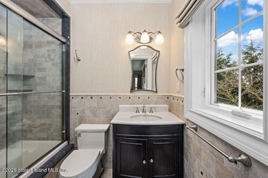 Beyond a private gated entrance and sweeping drive, this - photo 33