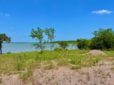 Prime Waterfront Lot! - Lake Acreage For Sale in Corsicana, Texas