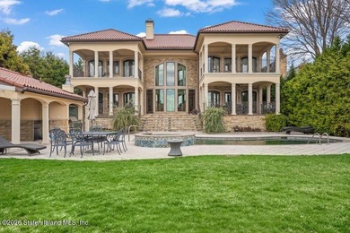 Beyond a private gated entrance and sweeping drive, this - photo 48