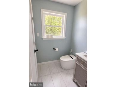 Welcome to your dream coastal retreat in the highly sought-after - photo 5
