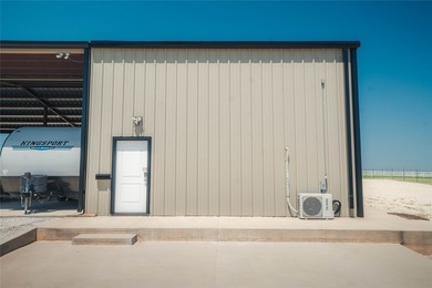 20 acres. Working Boat and RV Storage Business. Barndominium - photo 5