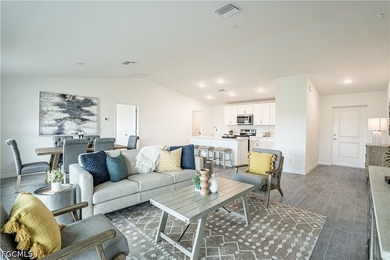 NEW BUILD COMPLETE - MOVE-IN-READY. WAS $304,990 - NOW $292,990 - photo 3