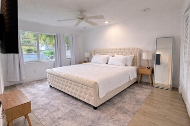 Stunning remodeled modern, spacious, and bright two-story condo - photo 25
