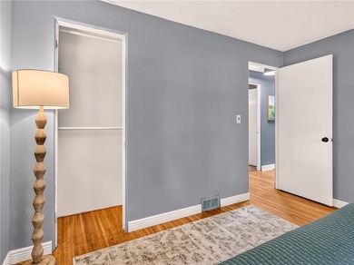 Welcome to 17 Fenton Rd! 4 bedrooms on a picturesque lot, room - photo 27