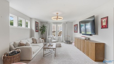 Enjoy peaceful mountain views in this exceptional 5BR/4BA home - photo 8