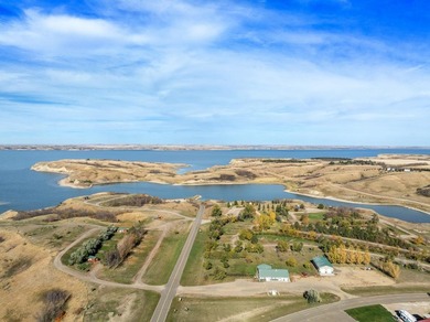 Situated near Hazen Bay Recreational Park and the serene shores - photo 30