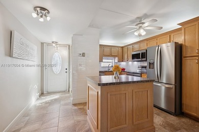 Paradise for Golfer's Beautiful corner unit with stunning view - photo 3