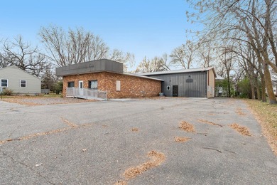 Set your business in the heart of Alexandria, MN, where - photo 2