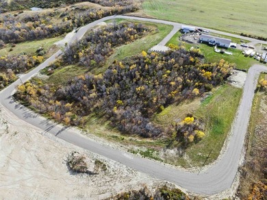 Situated near Hazen Bay Recreational Park and the serene shores - photo 12