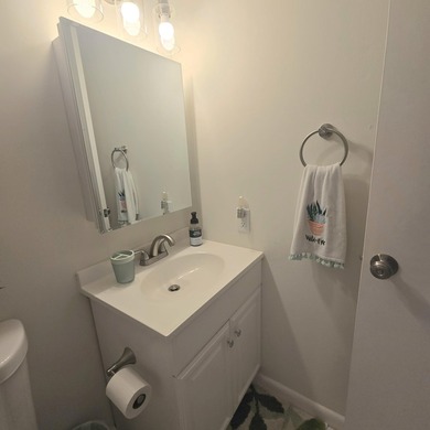 NEW PRICE Tastefully appointed 1st Floor 55+ FURNISHED and - photo 13