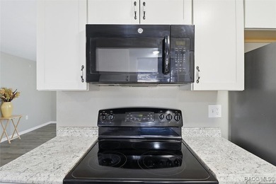 Adorable and well-maintained 2-bedroom, 1-bath home situated on - photo 17