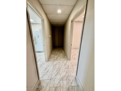 Mixed use building in the heart of Lafayette with high