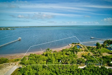 An ultra rare opportunity awaits on Big Pine Key. Spanning 2.29 - photo 1