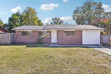 Doctors Lake Home For Sale in Orange Park Florida