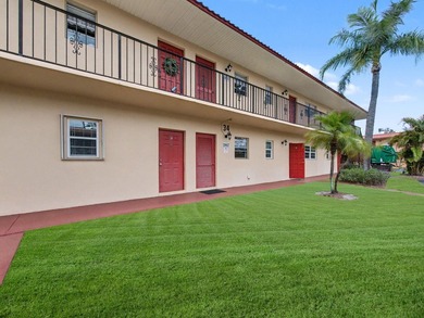 NEW PRICE Tastefully appointed 1st Floor 55+ FURNISHED and - photo 25