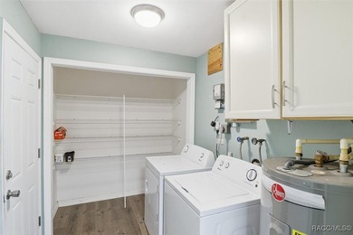 Adorable and well-maintained 2-bedroom, 1-bath home situated on - photo 28