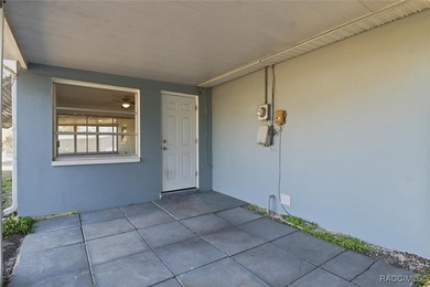 Adorable and well-maintained 2-bedroom, 1-bath home situated on - photo 34