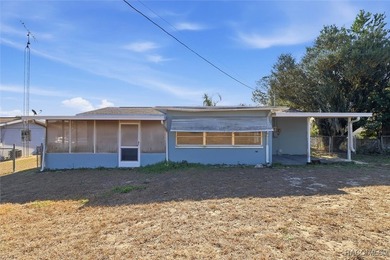 Adorable and well-maintained 2-bedroom, 1-bath home situated on - photo 36