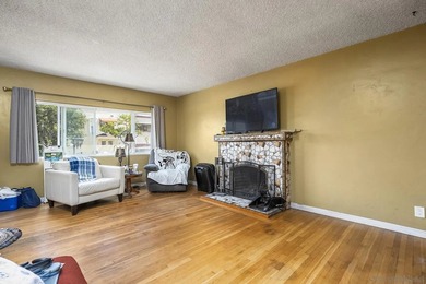 Very loved one family home for 50 years. Situated on a 4,318 sq - photo 2