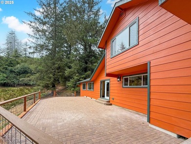 Newly remodeled and has not been lived in since, this home is - photo 4